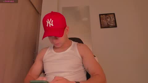 Snapshot of zamir_scott chatting on June 18, 10:58 pm zamir online show from June 18, 10:58 pm