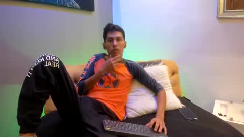 Snapshot of zane_belville chatting on June 27, 11:15 am Zane Belville online show from June 27, 11:15 am