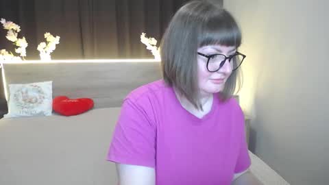 zannadreil online show from March 27, 7:46 pm