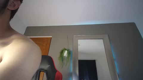 Tiiago Mallz online show from October 6, 2:20 am