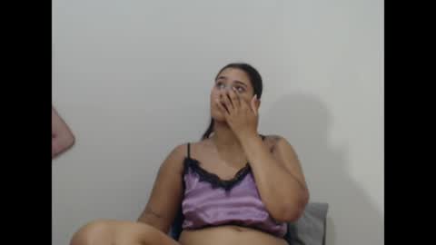 Skye online show from May 5, 8:33 am