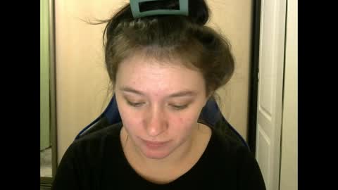 Snapshot of zara_golden chatting on December 30, 4:19 pm chaturcum online show from December 30, 4:19 pm