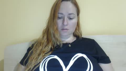 Snapshot of zara_red chatting on September 23, 7:11 am Kate. if im not here im here foxy red333 online show from September 23, 7:11 am