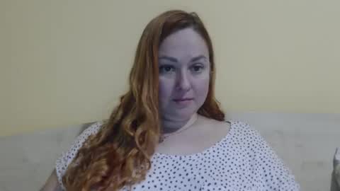 Snapshot of zara_red chatting on April 26, 9:18 am Kate. if im not here im here foxy red333 online show from April 26, 9:18 am