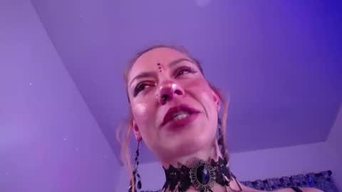 Zara online show from March 27, 3:12 am