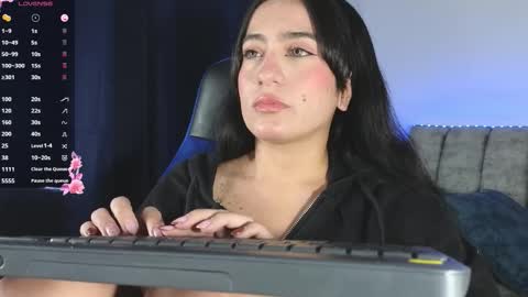 zaradames_ online show from February 14, 4:42 am