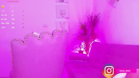 Snapshot of zaradaviss chatting on September 23, 9:18 pm Zara online show from September 23, 9:18 pm