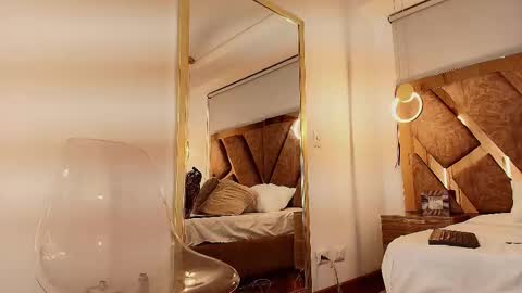 Zarah Andrews online show from September 16, 12:06 pm