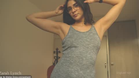 Miss Lynch   Next show  2911 online show from May 15, 10:17 pm