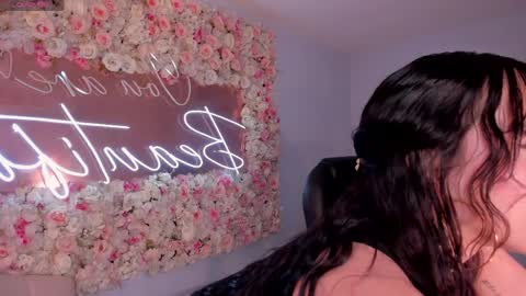 Zara  online show from April 7, 4:24 am