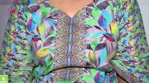 Snapshot of zararaina chatting on February 22, 5:55 pm zararaina online show from February 22, 5:55 pm