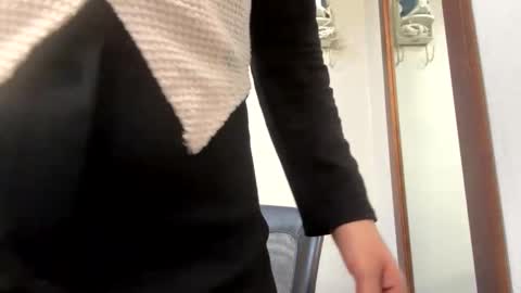 Snapshot of zarayaa_v chatting on January 14, 11:42 pm zarayaa_v online show from January 14, 11:42 pm