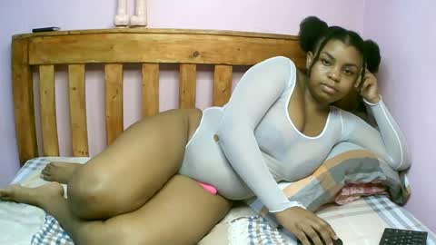 Snapshot of zariamonet chatting on June 22, 1:30 pm zariamonet online show from June 22, 1:30 pm