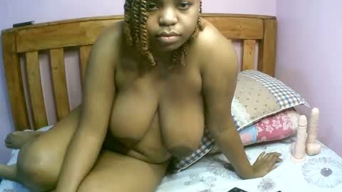 Snapshot of zariamonet chatting on July 18, 10:57 pm zariamonet online show from July 18, 10:57 pm