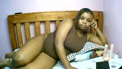Snapshot of zariamonet chatting on July 26, 4:47 pm zariamonet online show from July 26, 4:47 pm