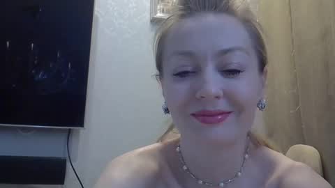 Zarina Swift online show from April 14, 4:51 am