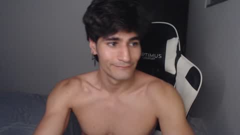 Snapshot of zarthurboy chatting on December 5, 5:15 am Arthur online show from December 5, 5:15 am