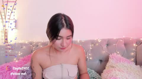  Zayda  online show from January 24, 6:46 pm