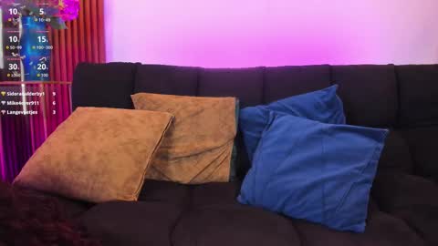 Snapshot of zayda_ chatting on March 1, 12:23 am Zayda online show from March 1, 12:23 am