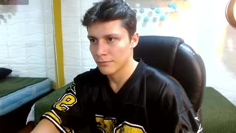 zayn_clausen online show from May 13, 6:38 pm