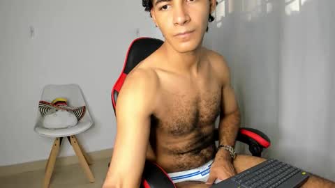 Snapshot of zayn_moreno chatting on January 17, 8:45 pm zayn 3 online show from January 17, 8:45 pm