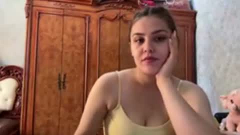 Snapshot of zenaidamunguia chatting on July 12, 8:16 am Mira online show from July 12, 8:16 am