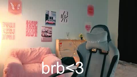 Lara online show from February 23, 7:44 pm