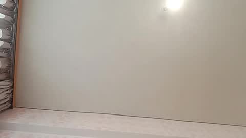 Snapshot of zeniabrossoit chatting on February 16, 7:26 am zeniabrossoit online show from February 16, 7:26 am