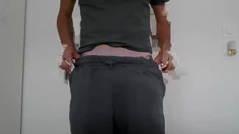 Snapshot of zenox4829 chatting on October 1, 11:16 am So Good online show from October 1, 11:16 am