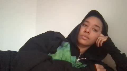 Snapshot of zenxbiaa chatting on November 17, 5:19 pm zenxbiaa online show from November 17, 5:19 pm