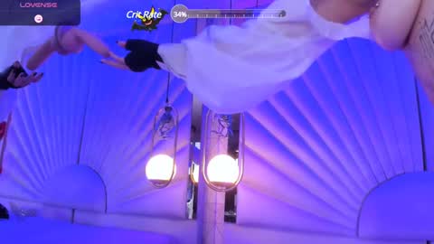 Snapshot of zephirah_abney chatting on February 18, 8:47 pm online show from February 18, 8:47 pm