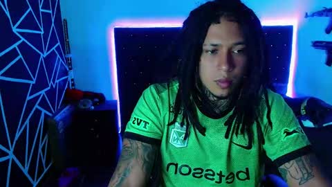 Snapshot of zero_x9 chatting on February 20, 9:26 pm zero_x9 online show from February 20, 9:26 pm