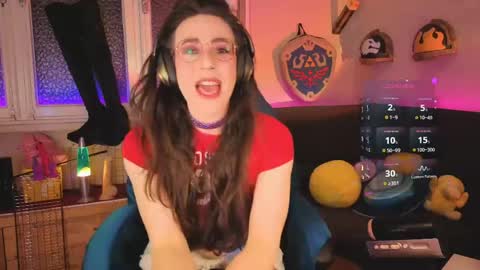 Snapshot of zesty_peach chatting on May 6, 12:30 am zesty_peach online show from May 6, 12:30 am