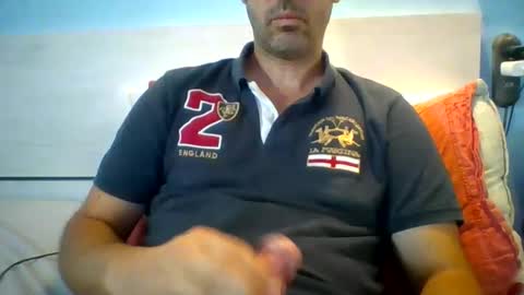 Snapshot of zeus00811 chatting on September 14, 12:59 pm zeus online show from September 14, 12:59 pm