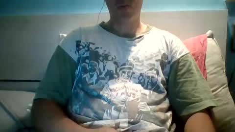 Snapshot of zeus00811 chatting on September 21, 5:09 am zeus online show from September 21, 5:09 am