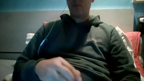 Snapshot of zeus00811 chatting on November 1, 3:58 pm zeus online show from November 1, 3:58 pm