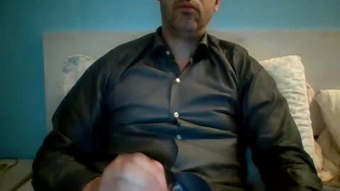 Snapshot of zeus00811 chatting on November 9, 6:12 am zeus online show from November 9, 6:12 am