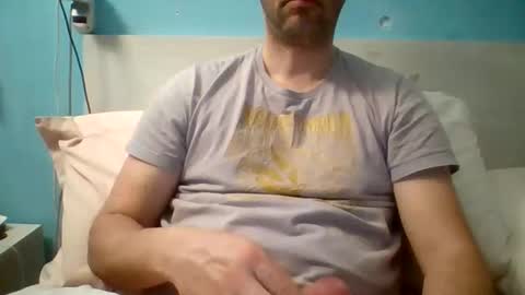 Snapshot of zeus00811 chatting on March 10, 4:28 am zeus online show from March 10, 4:28 am