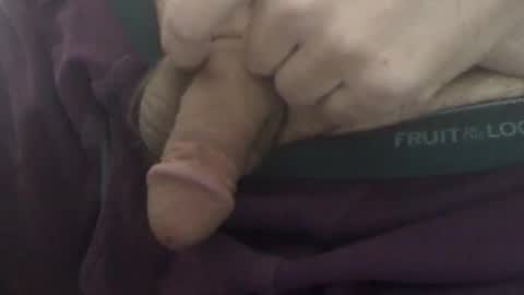 Snapshot of zeus589 chatting on January 7, 6:35 pm zeus589 online show from January 7, 6:35 pm