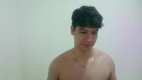 zeus_183 online show from February 26, 4:11 am