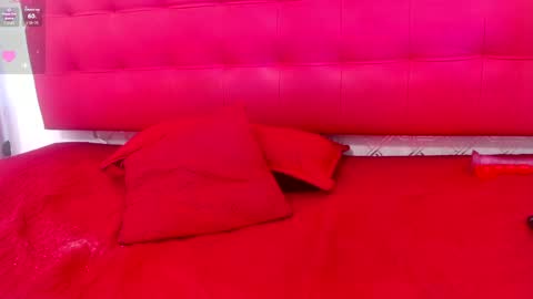 ZHAMIRA  ANDRES online show from February 19, 9:36 pm