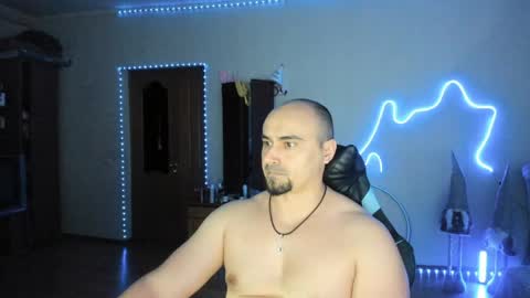 Ziesh online show from April 3, 5:00 pm