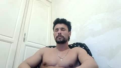 Snapshot of zigfrid666 chatting on March 17, 9:18 pm zigfrid666 online show from March 17, 9:18 pm