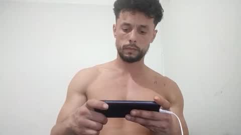Snapshot of zigfrid666 chatting on April 27, 5:55 pm zigfrid666 online show from April 27, 5:55 pm