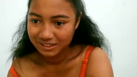 elly online show from May 8, 6:19 am