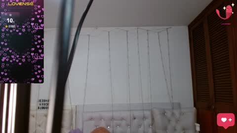 Snapshot of zion_bora chatting on January 22, 10:50 am Zion Bora online show from January 22, 10:50 am