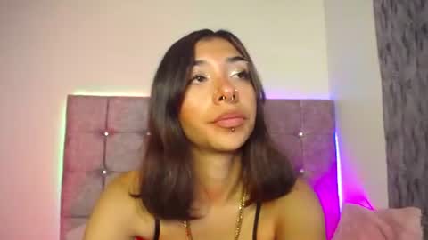 Snapshot of zira_lux chatting on June 21, 3:31 am zira_lux online show from June 21, 3:31 am