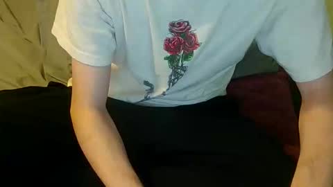 Snapshot of znda2002 chatting on March 3, 3:12 am znda2002 online show from March 3, 3:12 am