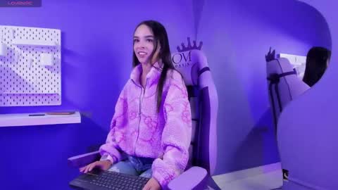 Zoe online show from March 25, 4:18 am