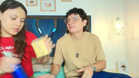 Snapshot of zoe_and_dylan_ chatting on March 24, 12:10 pm Zoe and dylan online show from March 24, 12:10 pm